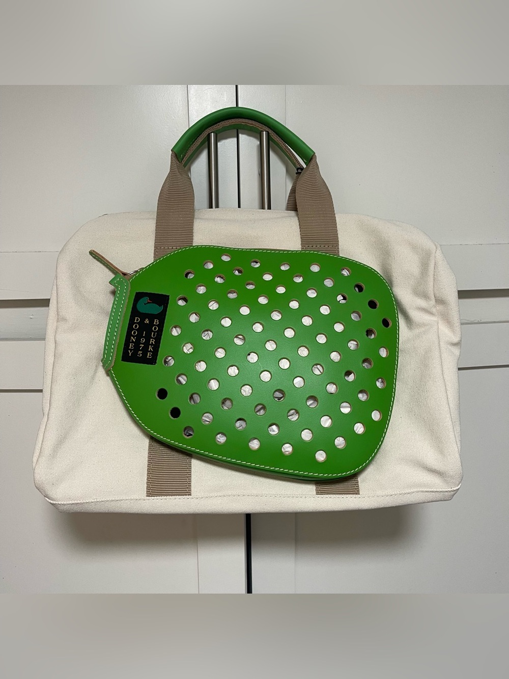 Dooney & Bourke Preppy Pickleball Duffle Bag 40 Cream and Green Canvas Tote - Picture 2 of 8